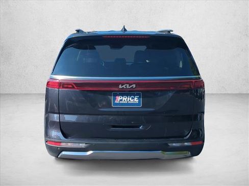 Used 2024 Kia Carnival SX FWD image 7