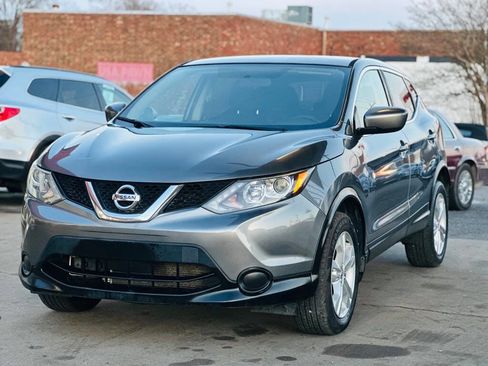 Used 2017 Nissan Rogue Sport S w/ S Appearance Package image 3