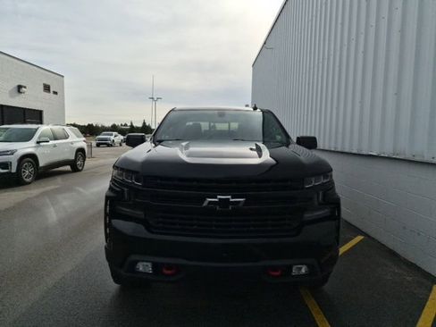 Used 2019 Chevrolet Silverado 1500 LT Trail Boss image 2