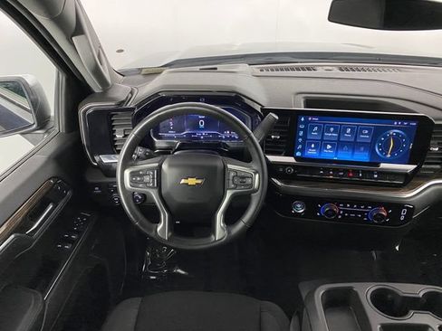 Certified 2024 Chevrolet Silverado 1500 LT AWD/4WD image 16