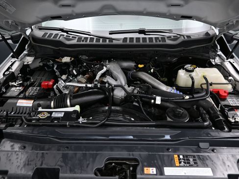 Used 2024 Ford F350 Lariat w/ Black Appearance Package image 7