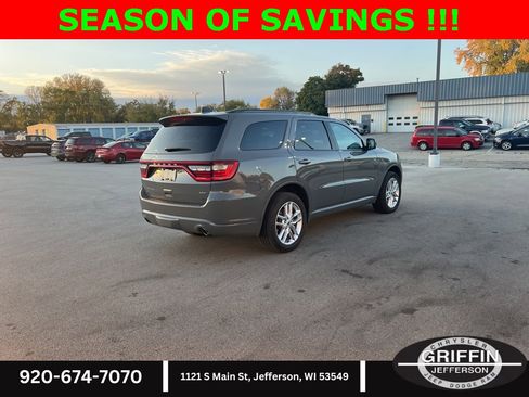 Used 2023 Dodge Durango GT image 11
