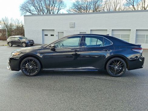 Used 2023 Toyota Camry XSE image 4