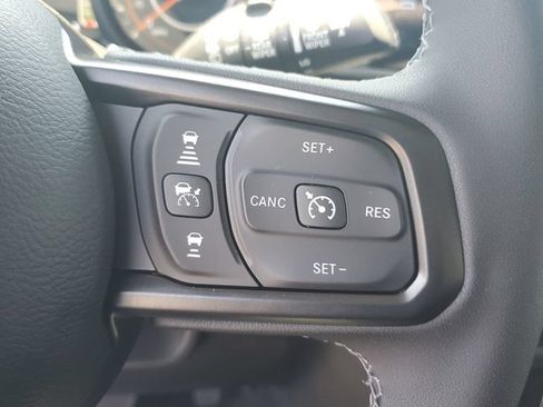 Used 2025 Jeep Wrangler Unlimited Sport AWD/4WD image 29