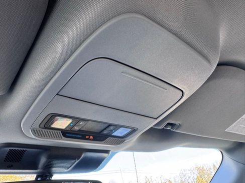 Used 2023 Ford F150 Lightning Pro image 33