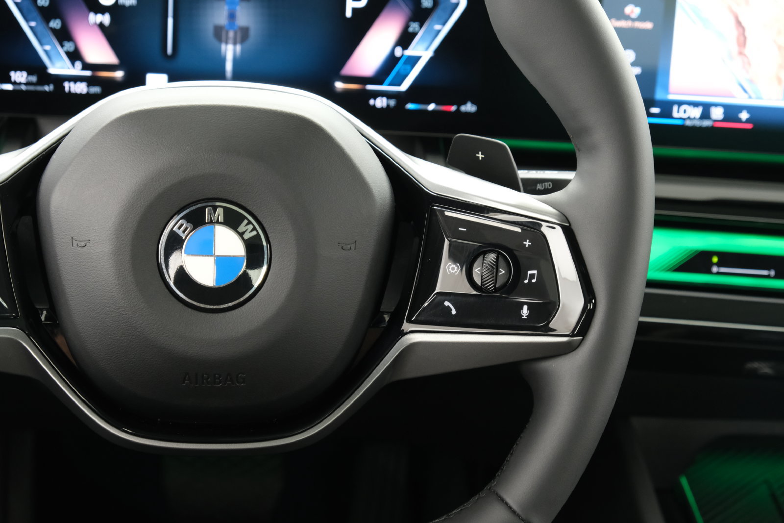 Used 2026 BMW 540i xDrive AWD/4WD image 16