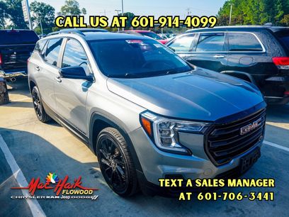Used 2023 GMC Terrain SLE w/ Driver Convenience Package
