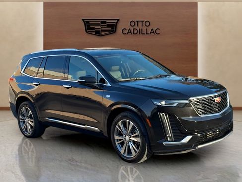 Certified 2025 Cadillac XT6 Premium Luxury image 7