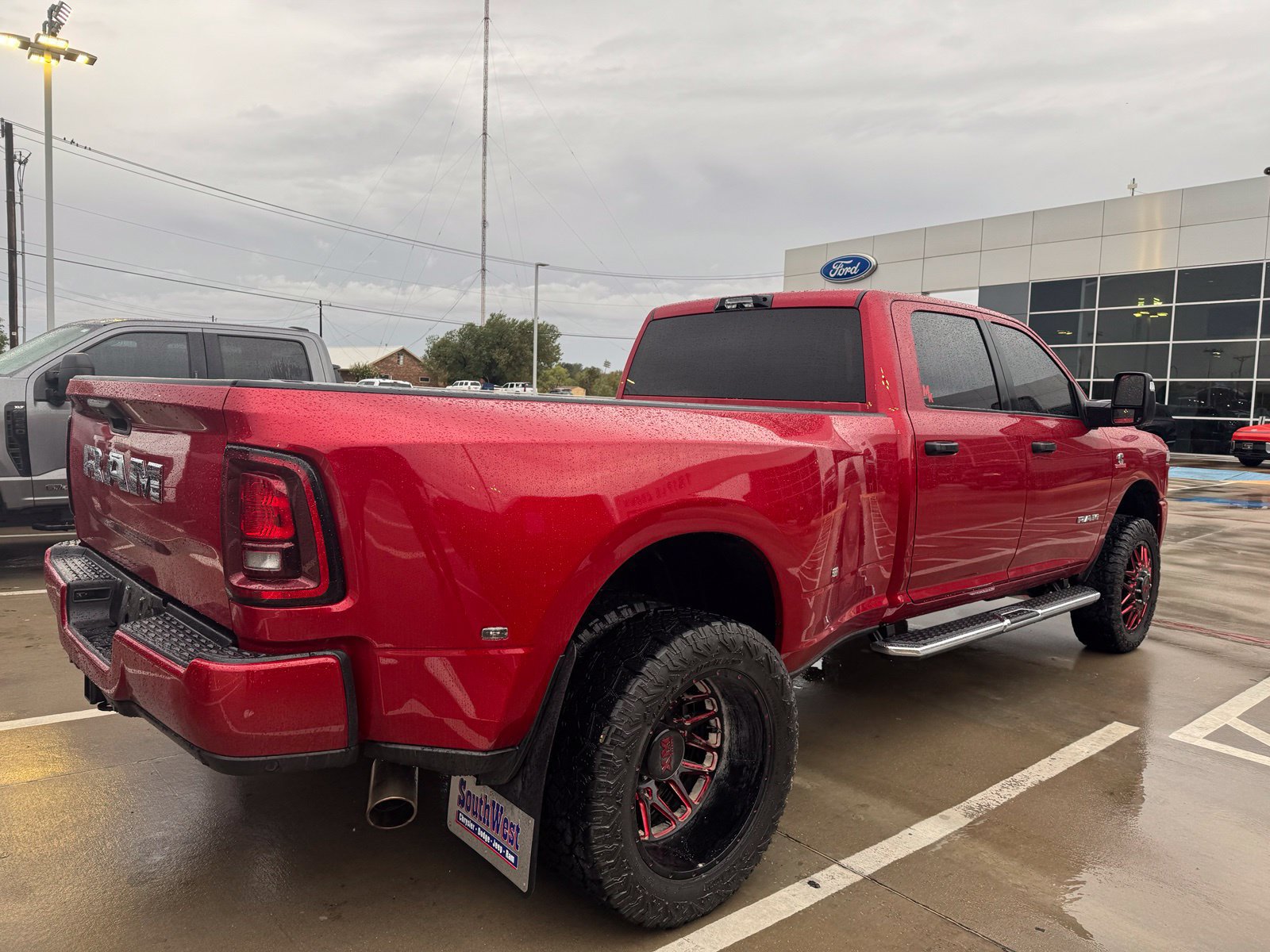 Used 2026 RAM 3500 Lone Star AWD/4WD image 4