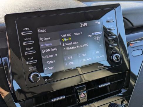 Used 2022 Toyota Camry SE image 25