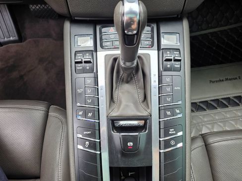 Used 2015 Porsche Macan S AWD/4WD image 31