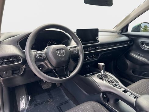 Used 2025 Honda HR-V LX image 15