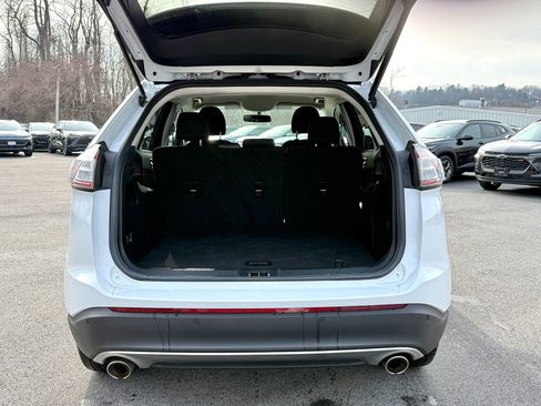 Used 2017 Ford Edge SEL image 12