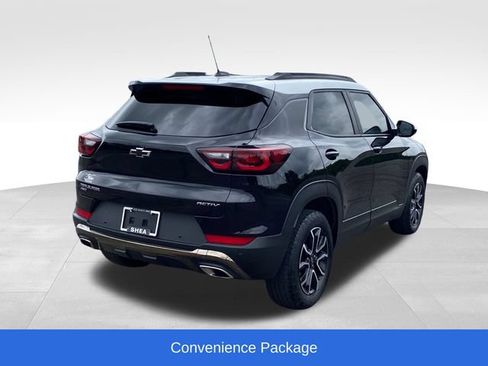 Used 2025 Chevrolet TrailBlazer ACTIV w/ Convenience Package AWD/4WD image 3