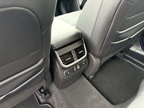 Certified 2023 Subaru Outback Touring image 32