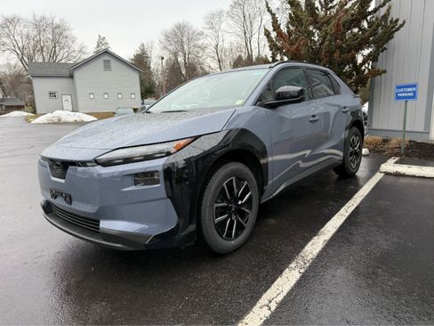 New 2026 Subaru Solterra Premium image 9