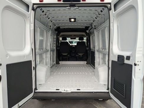 New 2026 RAM ProMaster 2500 w/ Convenience Group image 25