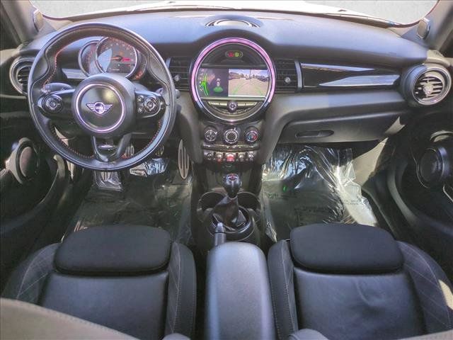 Used 2019 MINI Cooper S w/ Signature Upholstery Package FWD image 16
