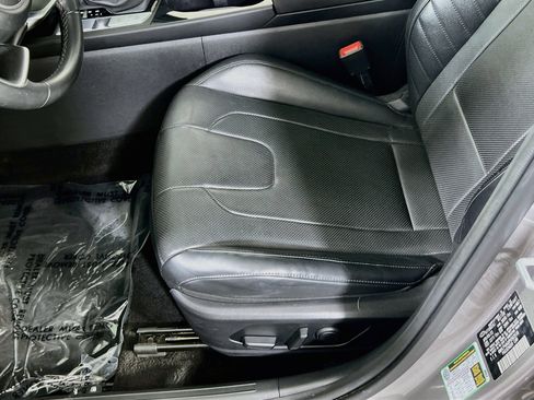 Used 2023 Hyundai Elantra Limited FWD image 20