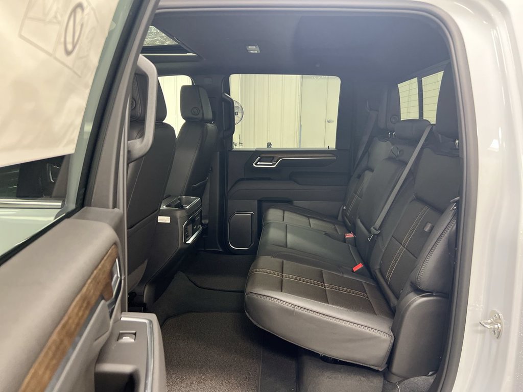 New 2026 Chevrolet Silverado 2500 High Country w/ High Country Premium Package AWD/4WD image 24