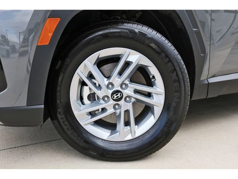 Certified 2026 Hyundai Tucson SE FWD image 31