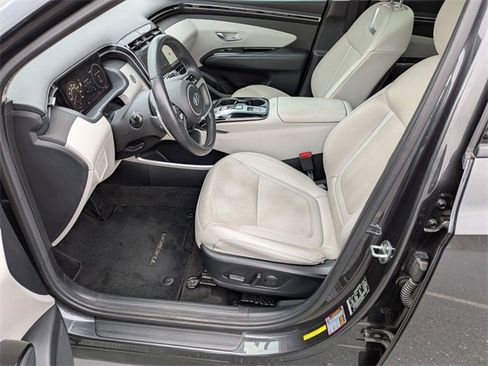 Used 2022 Hyundai Tucson Limited image 10