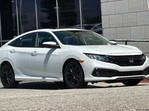 Used 2020 Honda Civic EX image 1