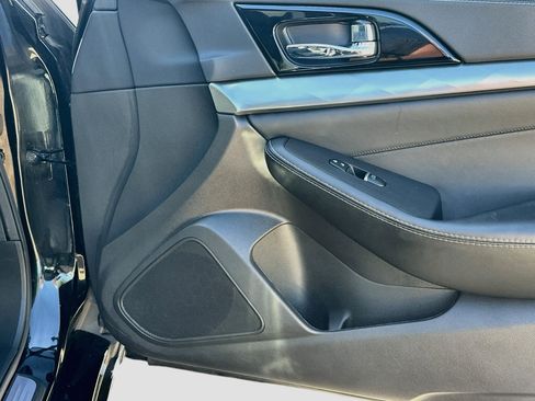 Used 2023 Nissan Maxima SV w/ Floor Mat Group FWD image 31