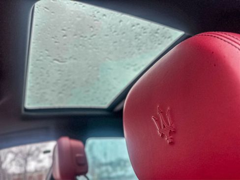 Used 2021 Maserati Levante S image 19