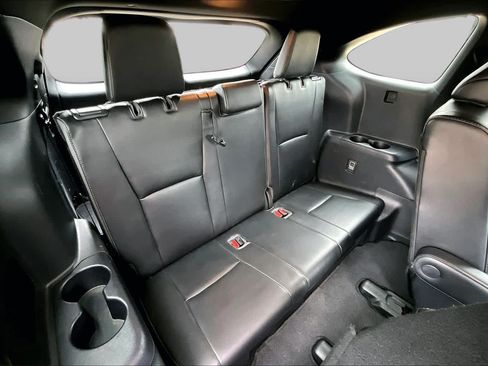 Used 2021 Toyota Highlander XSE FWD image 35