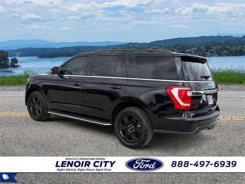 Certified 2021 Ford Expedition XLT image 5