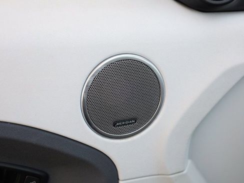 Used 2015 Land Rover Range Rover Evoque Pure Plus image 30