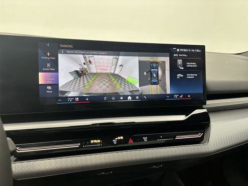 Used 2025 BMW 530i xDrive w/ M Sport Package image 30