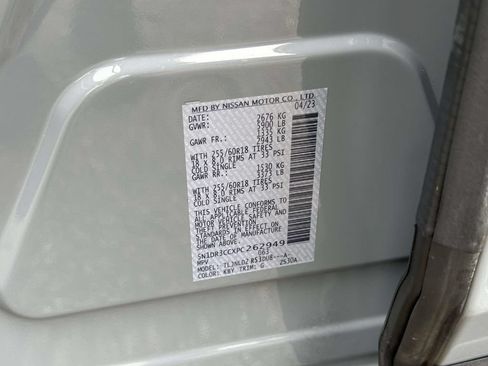 Used 2023 Nissan Pathfinder SL AWD/4WD image 15