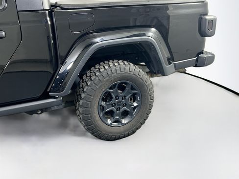 Used 2023 Jeep Gladiator Sport AWD/4WD image 29