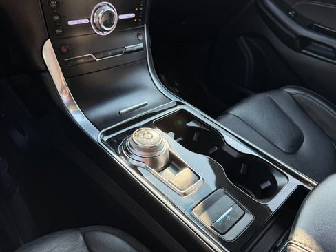 Used 2019 Ford Edge Titanium AWD/4WD image 26