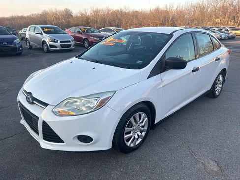 Used 2014 Ford Focus S image 2