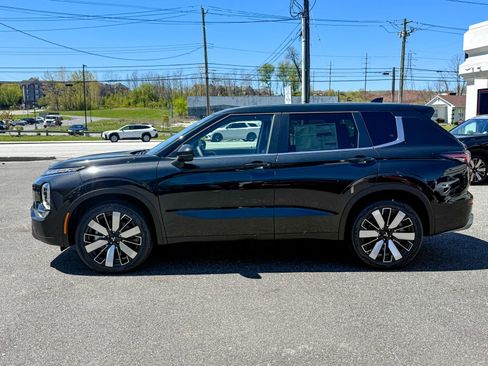 New 2026 Mitsubishi Outlander SE AWD/4WD image 4