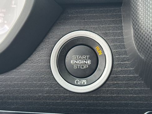 Used 2023 RAM 1500 Limited image 27