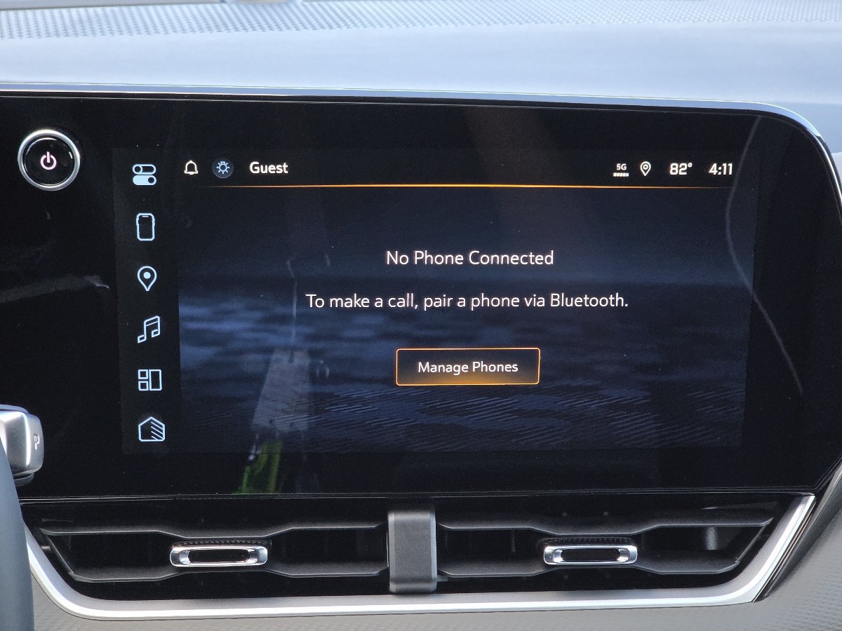 New 2027 Chevrolet Equinox LT w/ Convenience Package II FWD image 7