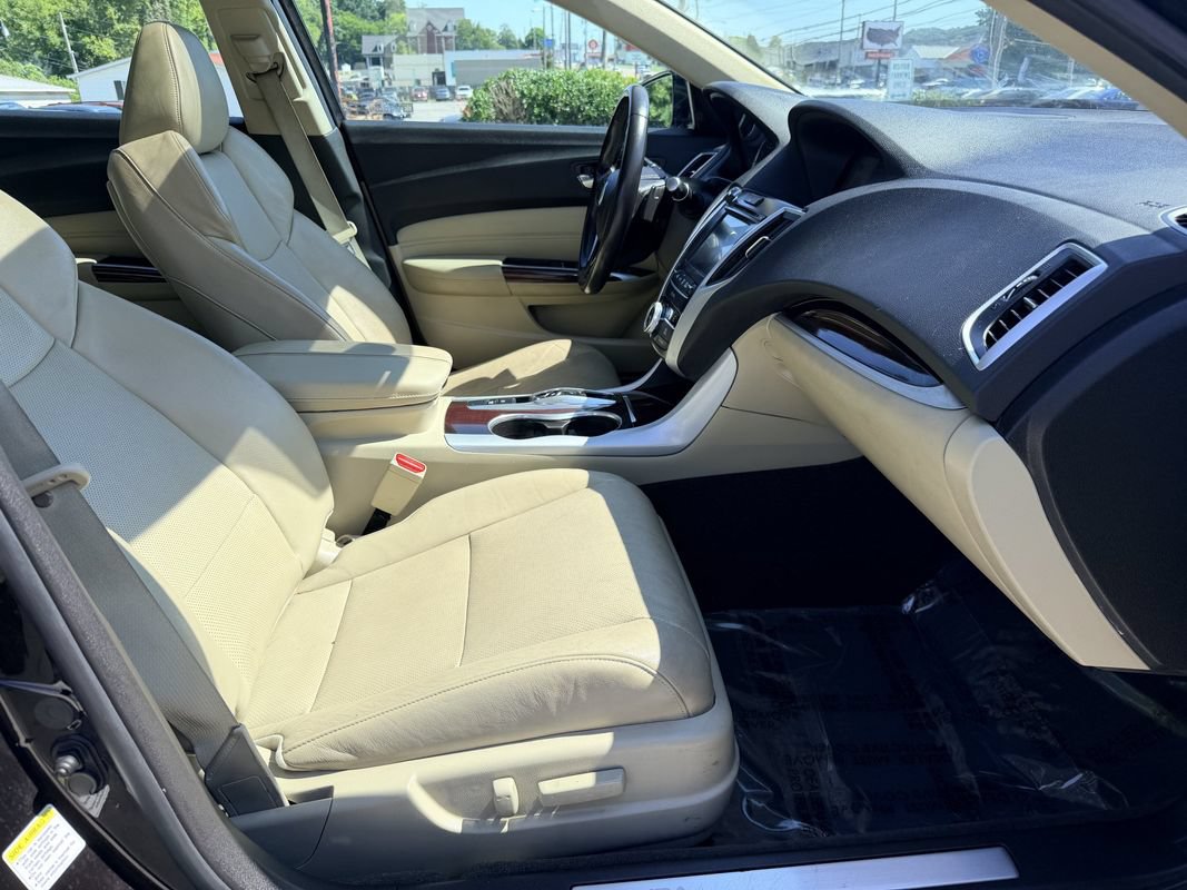 Used 2017 Acura TLX w/ Advance Package FWD image 16