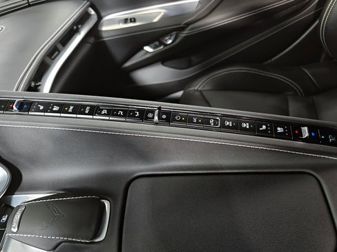 Used 2022 Chevrolet Corvette Stingray Preferred Cpe w/ 2LT image 21