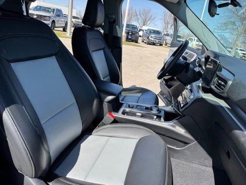 Certified 2024 Ford Explorer XLT w/ Equipment Group 202A image 33