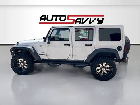 Used 2017 Jeep Wrangler Unlimited Sport w/ Max Tow Package AWD/4WD image 4