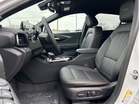 New 2026 Buick Envista Avenir image 28