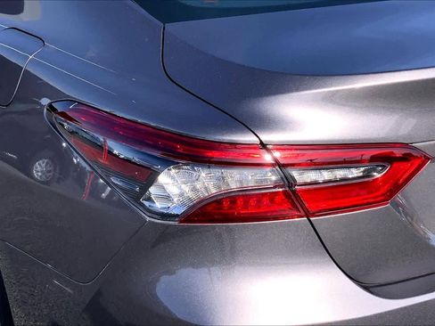 Used 2023 Toyota Camry XLE image 29