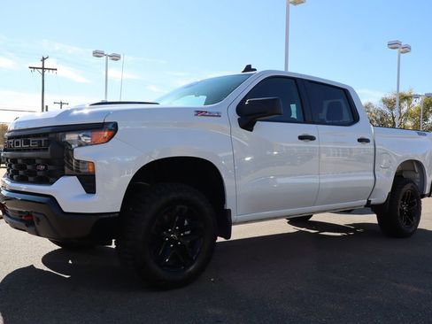 Used 2025 Chevrolet Silverado 1500 Custom Trail Boss image 8