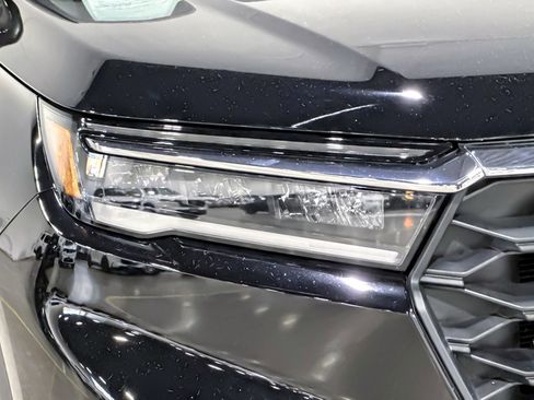 Used 2025 Honda Pilot EX-L image 11