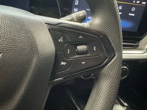 Used 2024 Chevrolet Trax LT image 17