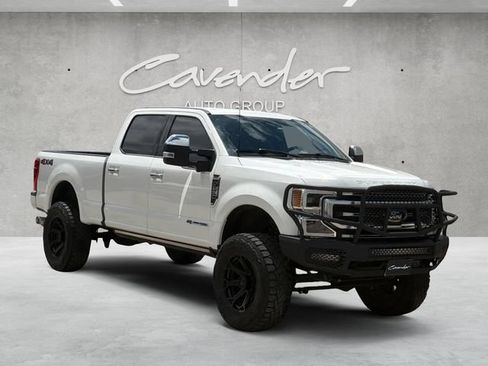 Used 2022 Ford F250 Platinum AWD/4WD image 2